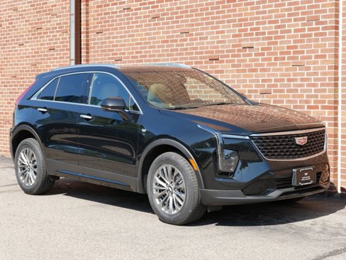 Used 2024 Cadillac XT4 Premium Luxury w/ Technology Package image 27