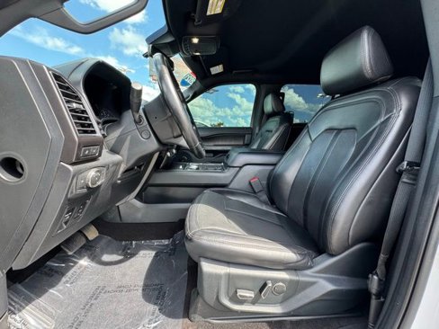 Used 2021 Ford Expedition Limited image 25