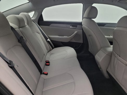 Used 2018 Hyundai Sonata SE image 19