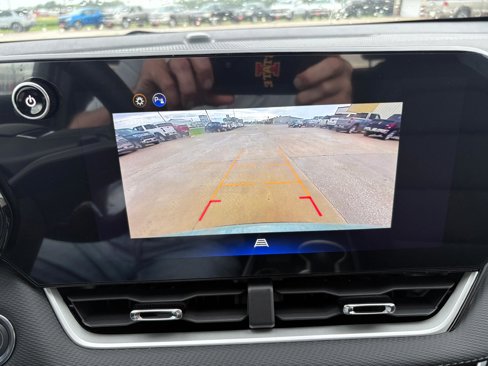 New 2026 Chevrolet Equinox LT w/ Convenience Package II image 23