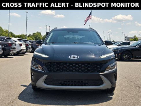 Used 2023 Hyundai Kona SEL image 2