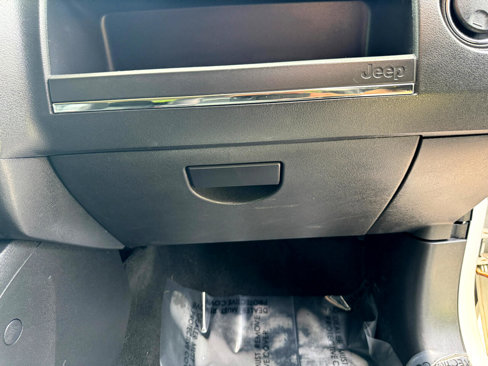 Used 2012 Jeep Patriot Limited w/ Sun/Sound Group image 34