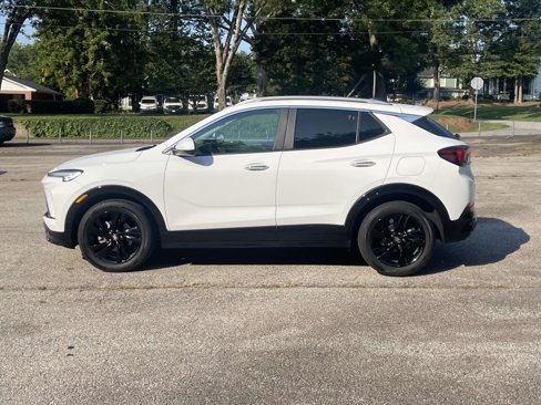 Used 2024 Buick Encore GX Sport Touring w/ Comfort Package image 2