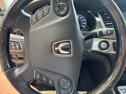 Used 2014 Hyundai Equus Signature image 9