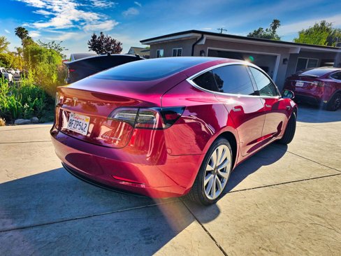 Used 2018 Tesla Model 3 Long Range image 4