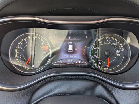Certified 2023 Jeep Cherokee Altitude Lux image 18