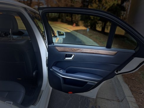 Used 2014 Mercedes-Benz E 350 Sedan image 23