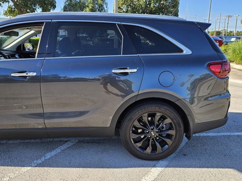 Used 2020 Kia Sorento EX image 8