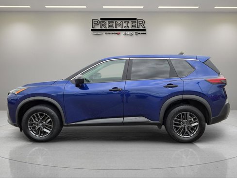 Used 2023 Nissan Rogue S image 10