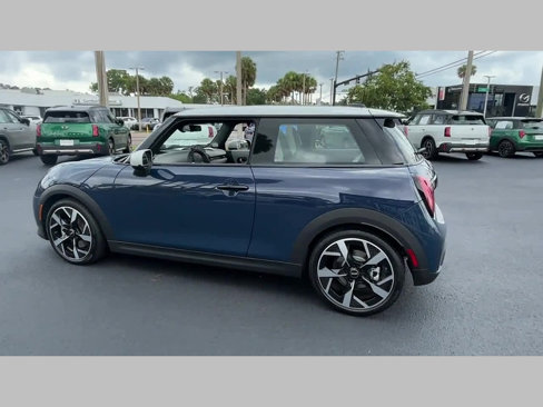 Certified 2025 MINI Cooper 2-Door Hardtop image 20