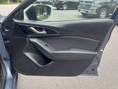 Used 2015 MAZDA MAZDA3 i Sport image 19