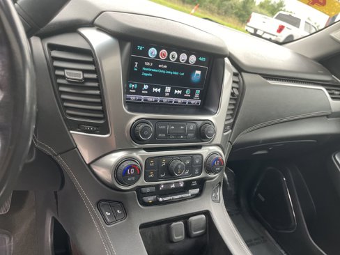 Used 2018 Chevrolet Suburban LT image 20