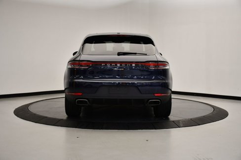 Certified 2021 Porsche Macan image 6