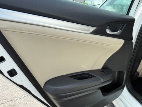 Used 2016 Honda Civic EX-L image 24