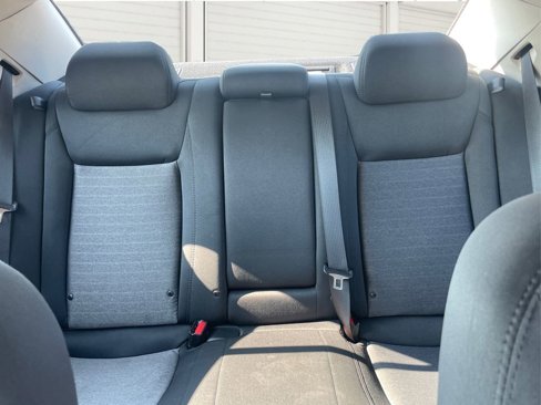 Used 2019 Chrysler 300 Touring w/ Chrome Appearance Package image 13