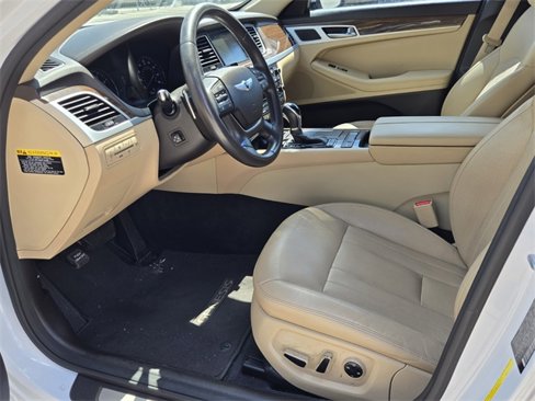 Used 2015 Hyundai Genesis 3.8 w/ Option Group 02 image 10