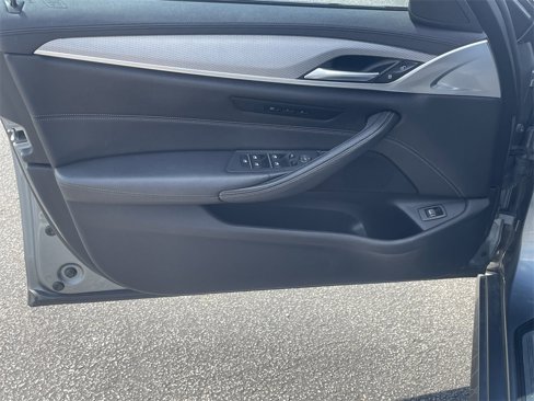 Used 2018 BMW 530i image 10