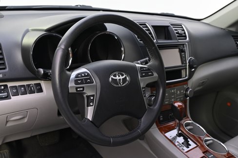 Used 2013 Toyota Highlander Limited image 11