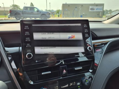 Used 2023 Toyota Camry XLE image 21