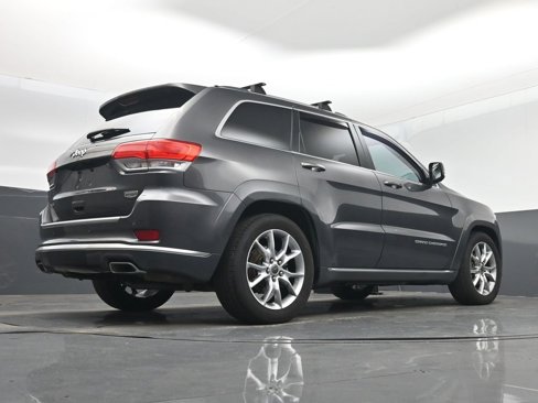 Used 2016 Jeep Grand Cherokee Summit w/ Platinum Series Group image 46