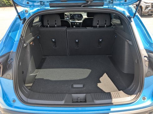 New 2025 Chevrolet Trax RS w/ Driver Confidence Package image 13