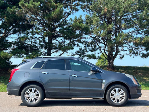 Used 2010 Cadillac SRX Luxury image 2