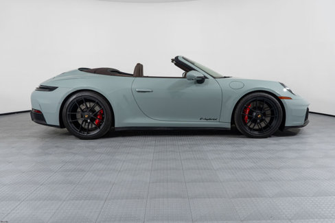 Used 2025 Porsche 911 GTS image 3