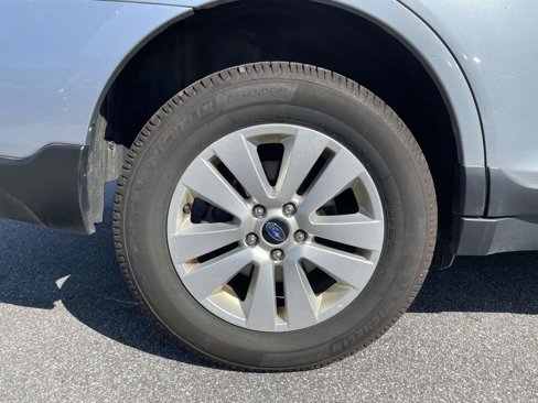 Used 2017 Subaru Outback 2.5i Premium image 32