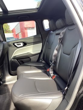 New 2025 Jeep Compass Limited w/ Sun and Sound Group image 14