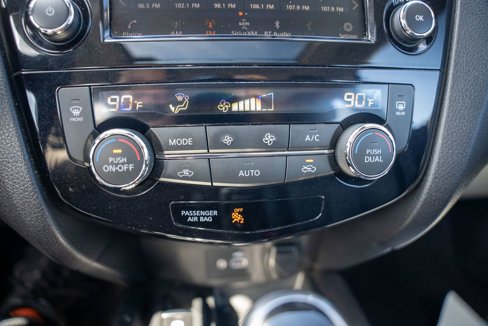 Used 2022 Nissan Rogue Sport SL w/ Premium Package image 26