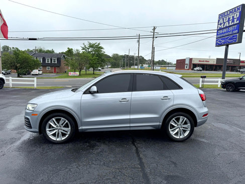 Used 2018 Audi Q3 2.0T Premium w/ Convenience Package image 2