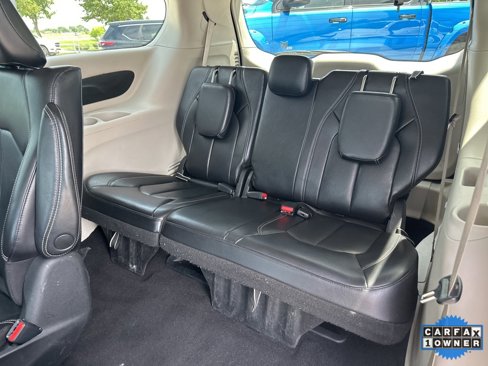 Used 2022 Chrysler Pacifica Touring-L image 45
