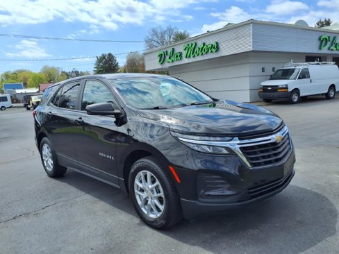 Used 2022 Chevrolet Equinox LS w/ LS Convenience Package image 7