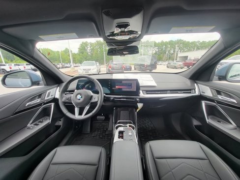 New 2025 BMW X2 xDrive28i w/ Convenience Package image 13