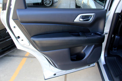 Used 2017 Nissan Pathfinder Platinum image 26