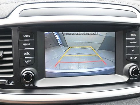 Used 2020 Kia Sorento LX w/ LX I4 Convenience Package image 14