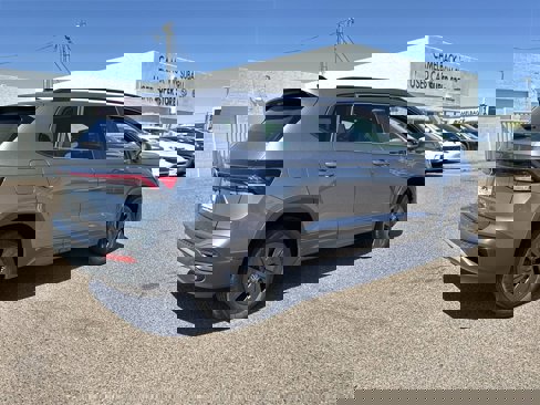 Certified 2025 Volkswagen Taos S image 3