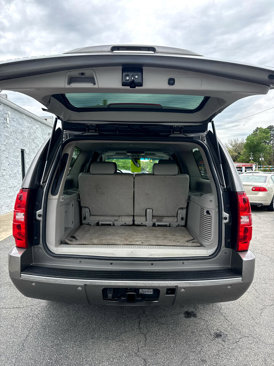 Used 2009 Chevrolet Suburban LTZ image 13