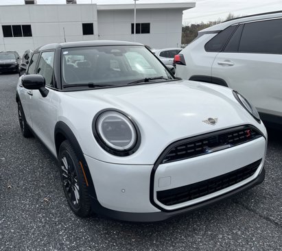 Used 2025 MINI Cooper S image 3