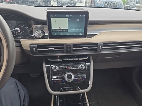 Certified 2022 Lincoln Corsair AWD w/ Premium Package image 10