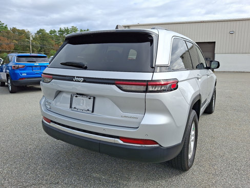 Used 2023 Jeep Grand Cherokee Laredo image 10
