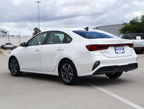 Used 2024 Kia Forte LXS image 3