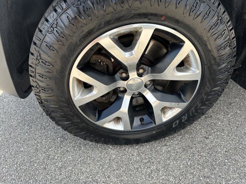 Used 2015 Jeep Cherokee Trailhawk w/ Comfort/Convenience Group image 15