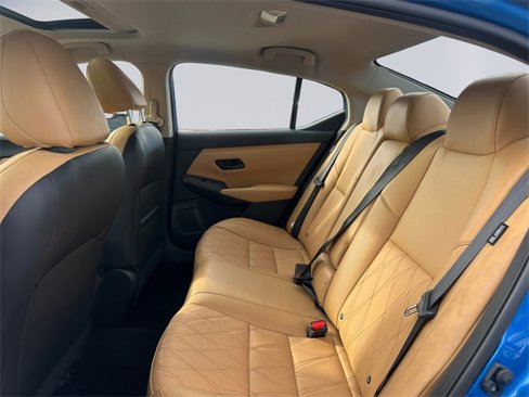 Used 2024 Nissan Sentra SV w/ SV Premium Package image 13