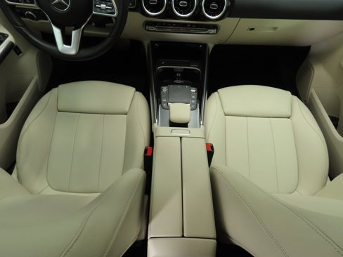 Used 2021 Mercedes-Benz GLA 250 image 16
