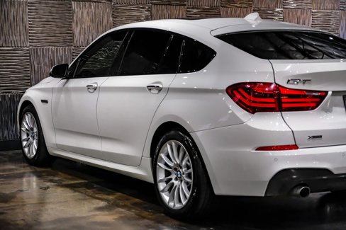 Used 2017 BMW 535i Gran Turismo xDrive image 15