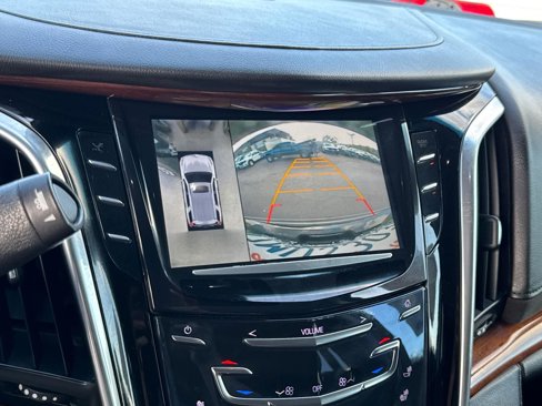 Used 2015 Cadillac Escalade Premium image 29