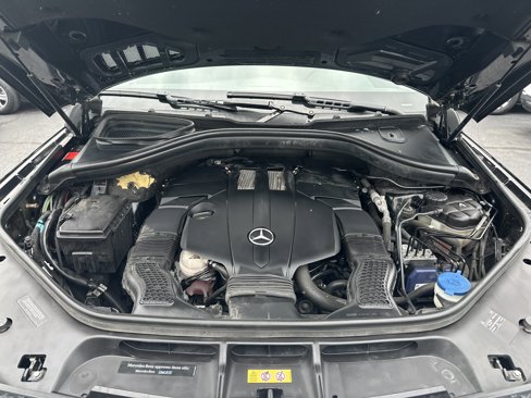 Used 2016 Mercedes-Benz GL 450 4MATIC image 9