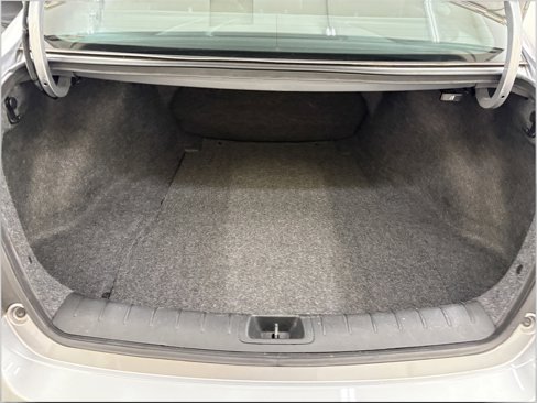 Used 2017 Honda Accord EX image 8