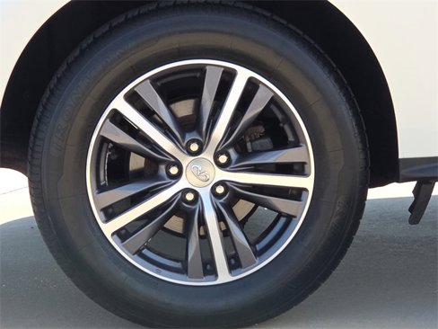Used 2019 INFINITI QX60 Luxe image 9